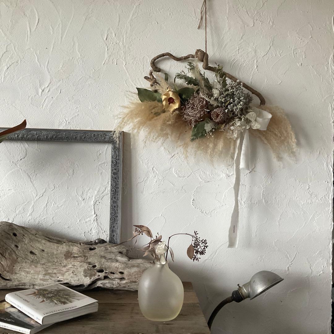 蔓とキングプロテアの横型スワッグ