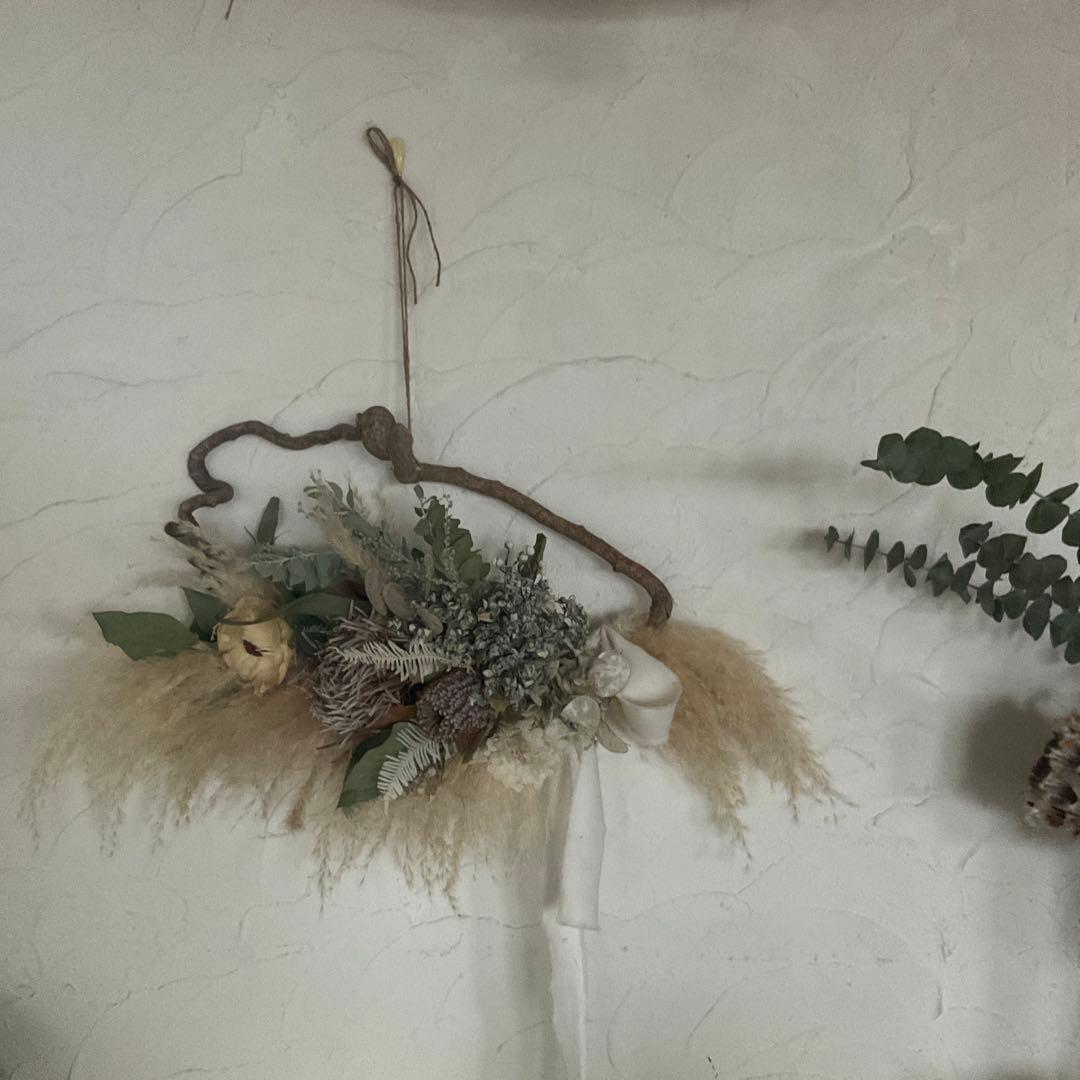 蔓とキングプロテアの横型スワッグ