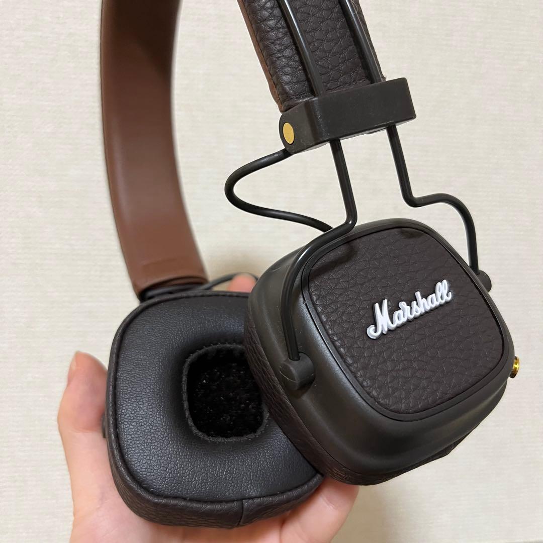 マーシャル ヘッドホン ブラウン