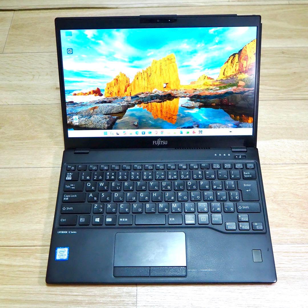 ⭕️ 超軽量富士通ノートPC　LIFEBOOK U939/B　2019年製