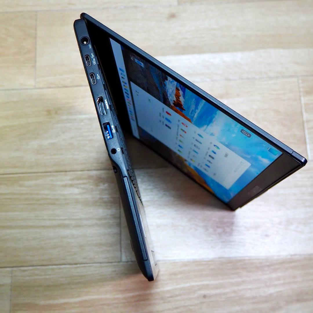 ⭕️ 超軽量富士通ノートPC　LIFEBOOK U939/B　2019年製