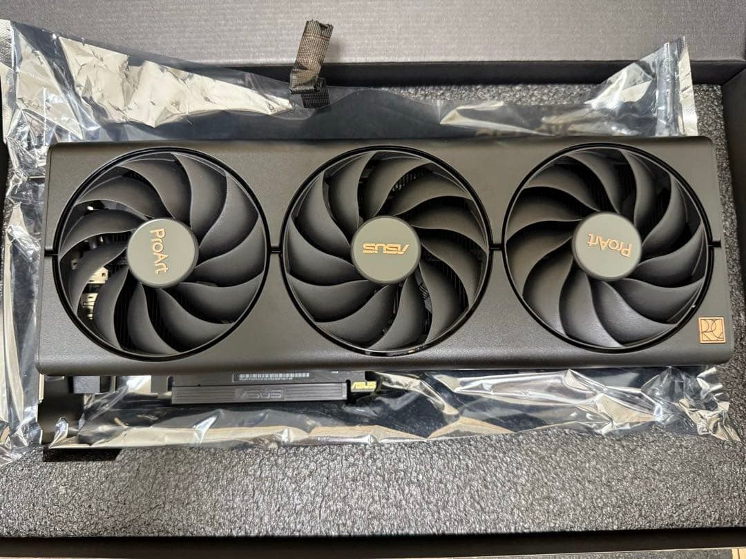 グラフィックボード・グラボ・ビデオカード ASUS PROART-RTX4070-O12G