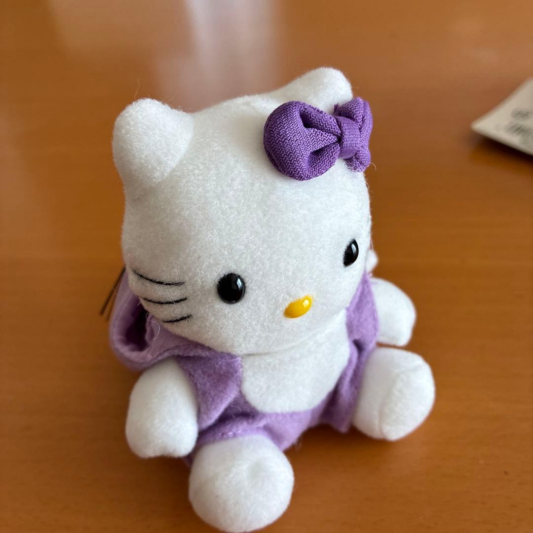 ハローキティ 北海道限定　ぬいぐるみ　とうもろこし　ラベンダーキツネ