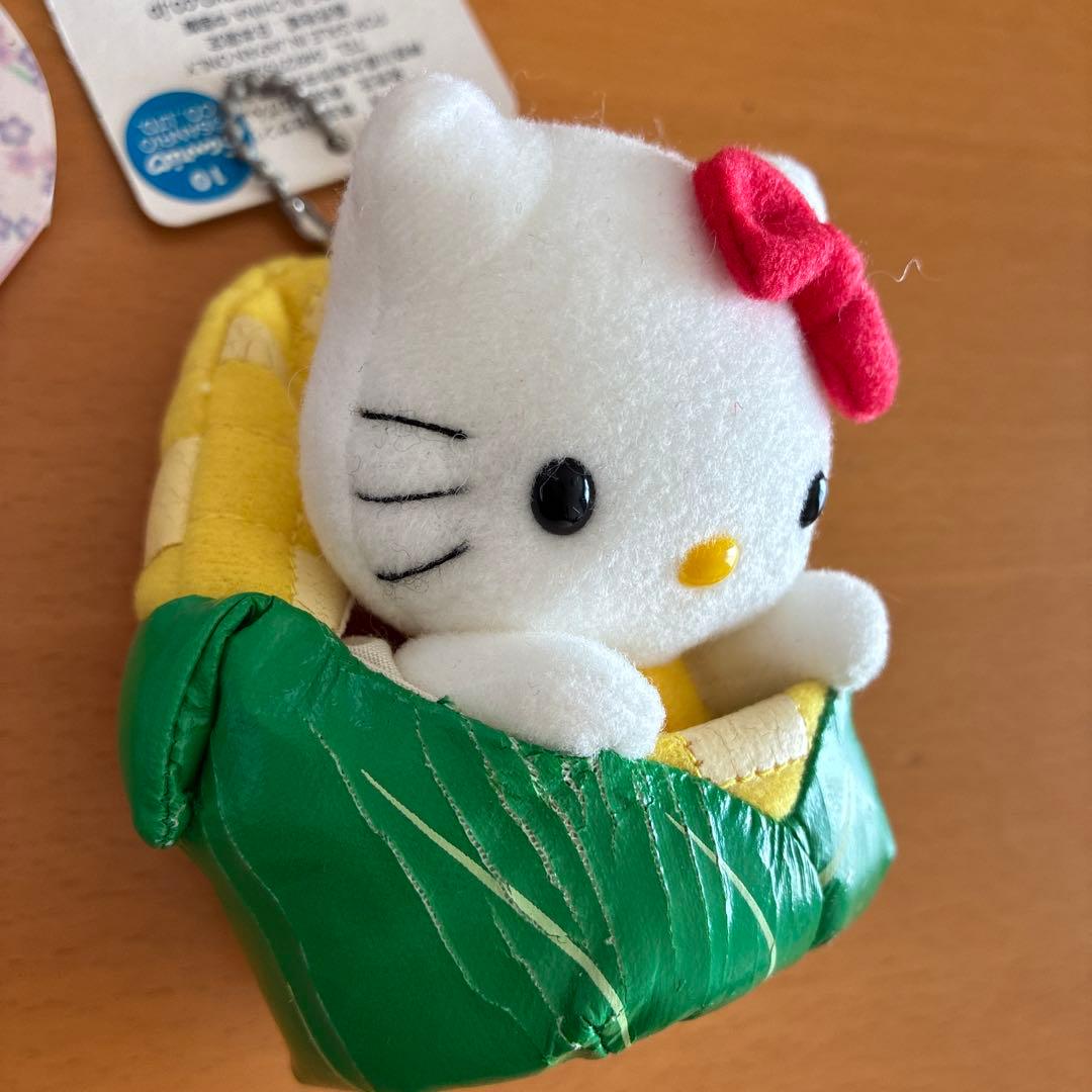 ハローキティ 北海道限定　ぬいぐるみ　とうもろこし　ラベンダーキツネ