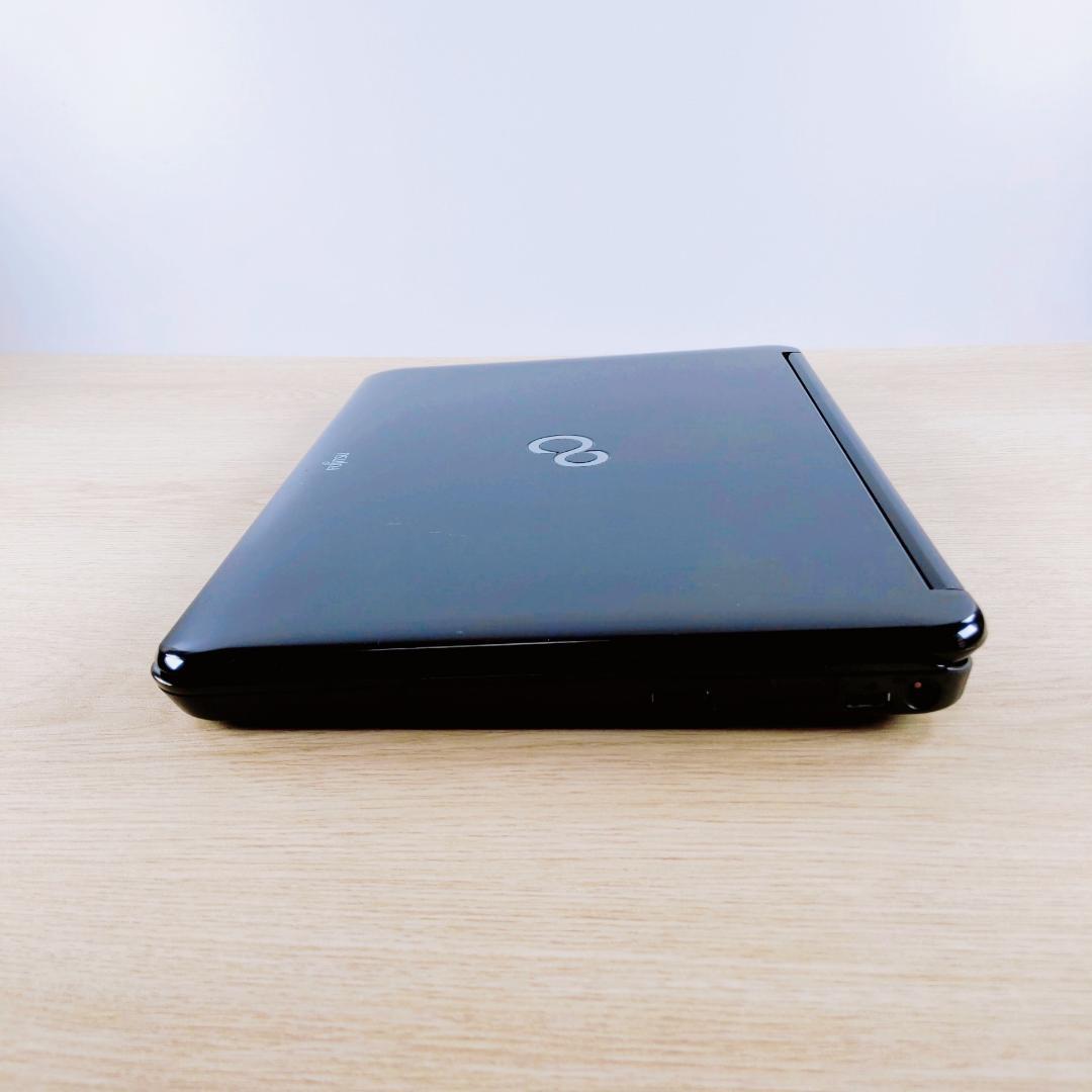 快適SSD！ メモリ8GB 富士通ノートパソコン 初期設定済み PC カメラ付き