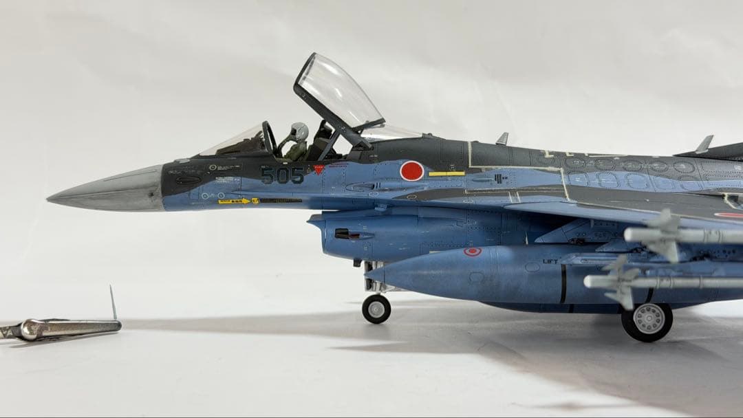 ハセガワ 1/48 航空自衛隊 三菱 F-2A 完成品