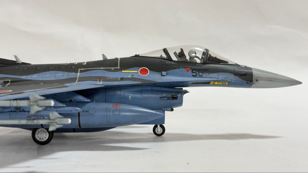 ハセガワ 1/48 航空自衛隊 三菱 F-2A 完成品