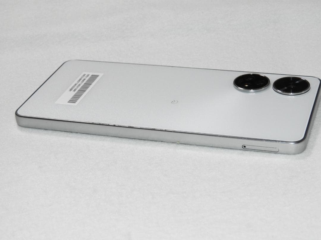 ZTE あんしんファミリースマホ A303ZT ホワイト SIMフリー 5G対応