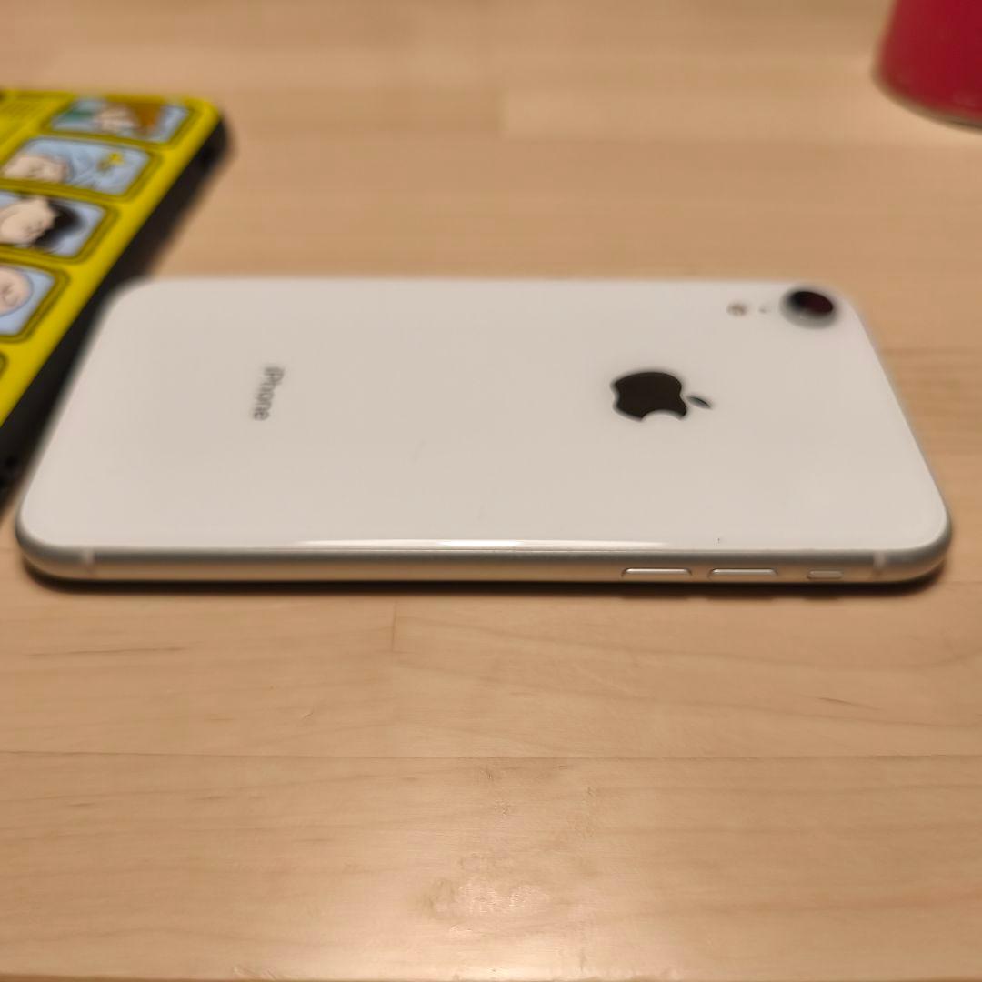 【美品】Apple iPhone XR 64GB ホワイト