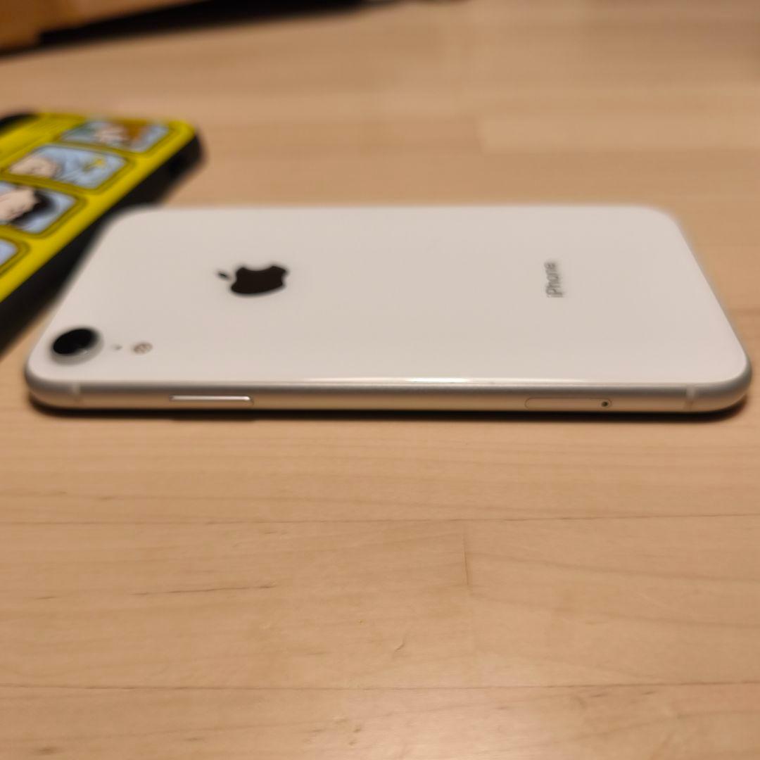 【美品】Apple iPhone XR 64GB ホワイト