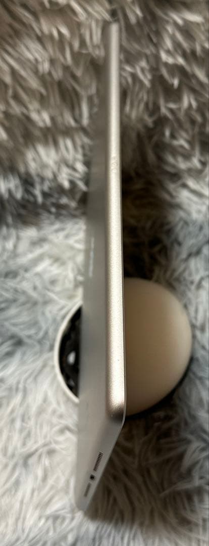 あゆ Apple iPad (第7世代) 32GB シルバー 2019年代