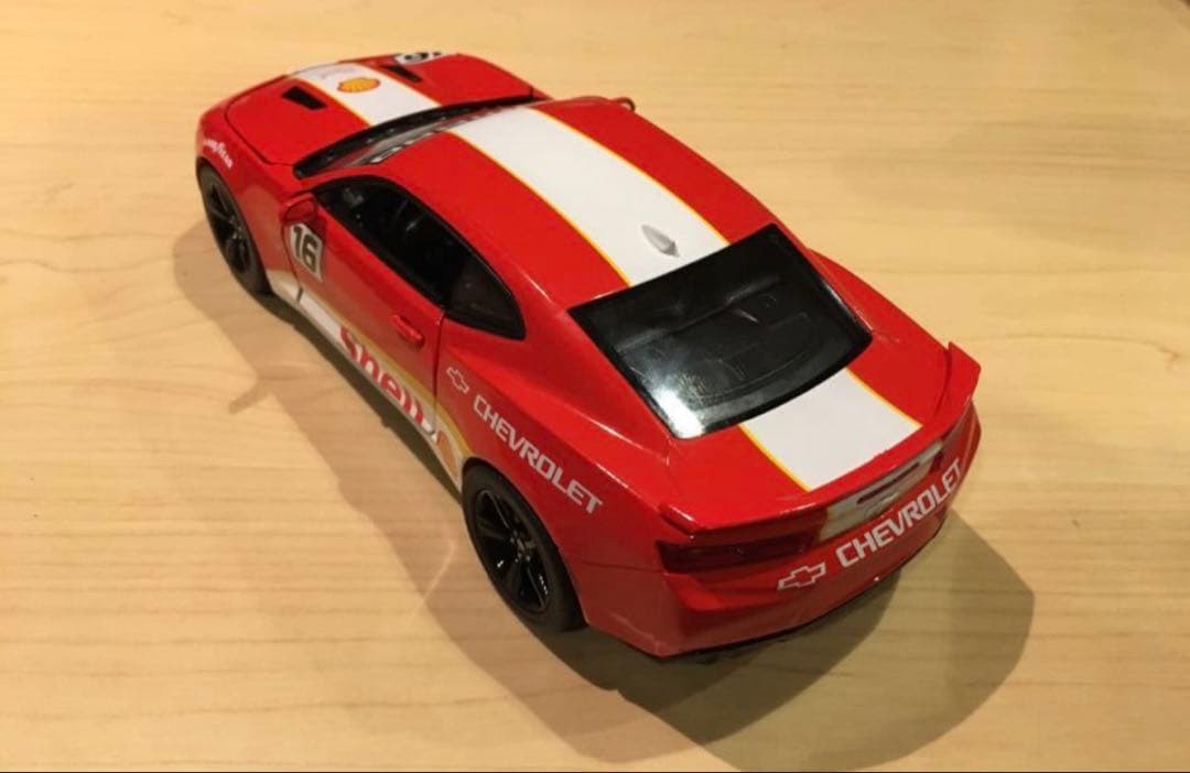 新品 1/24 グリーンライト シボレー カマロ SS シェルカラー #16