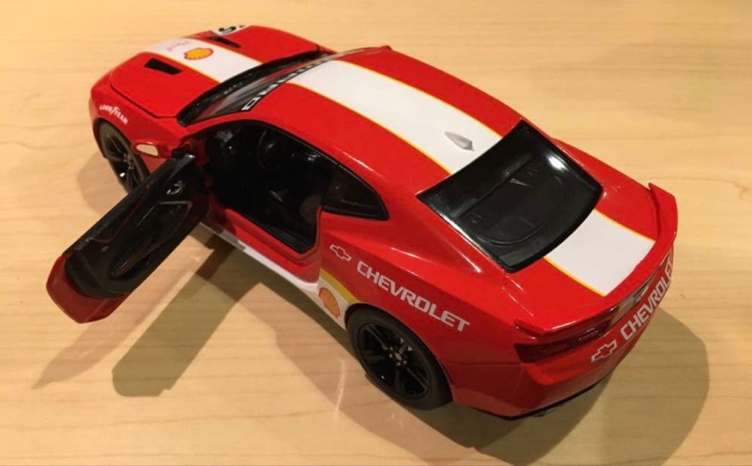 新品 1/24 グリーンライト シボレー カマロ SS シェルカラー #16