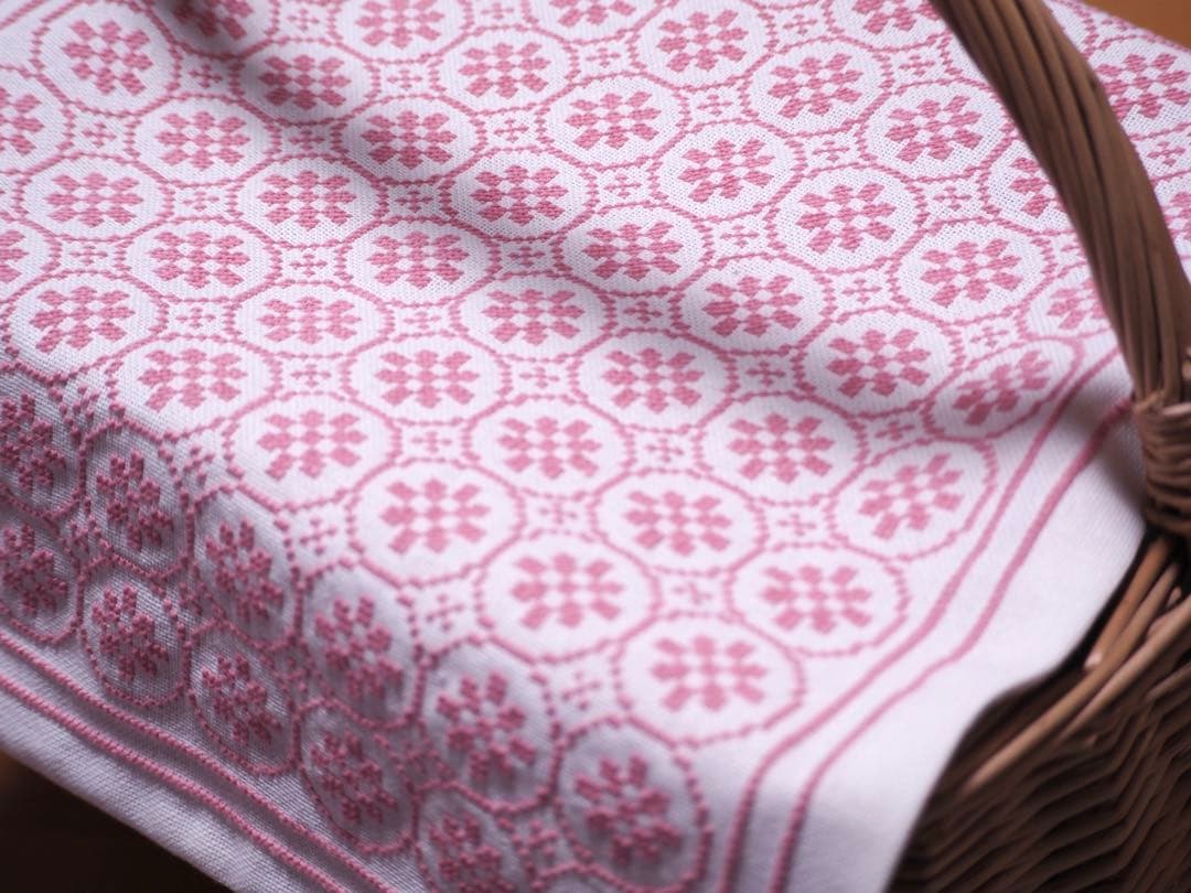 ハンドメイド　クロスステッチ　刺繍　カバー　クロス　マット