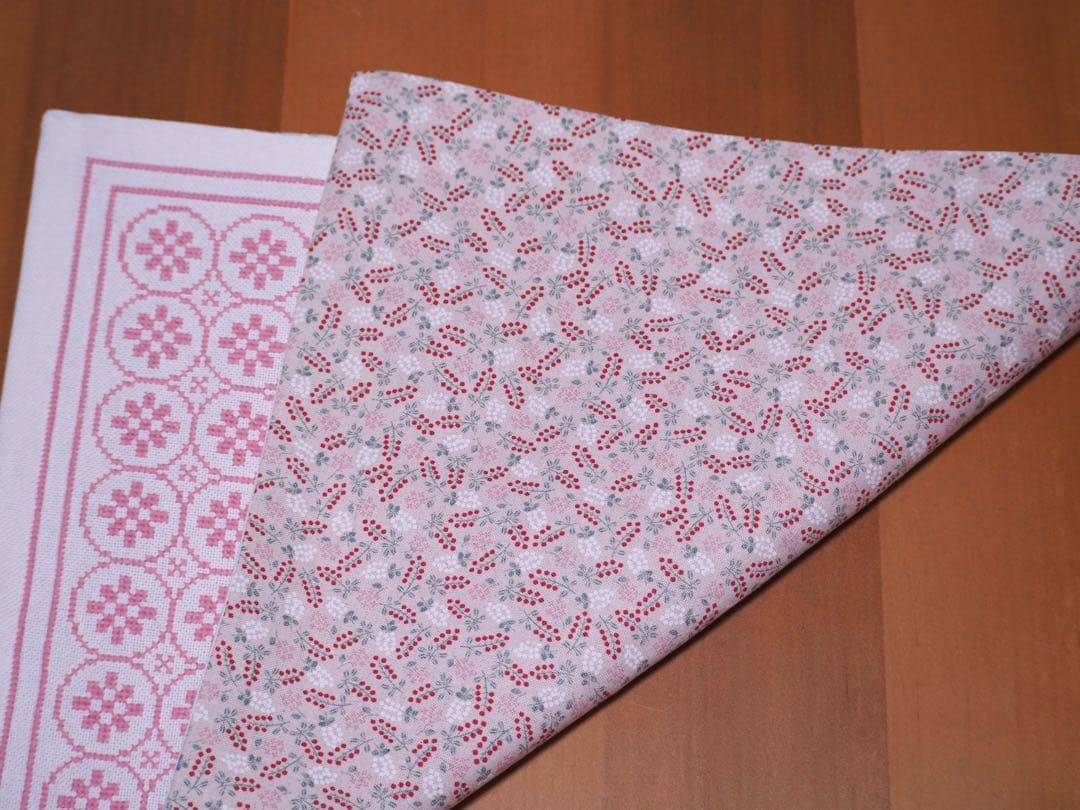 ハンドメイド　クロスステッチ　刺繍　カバー　クロス　マット