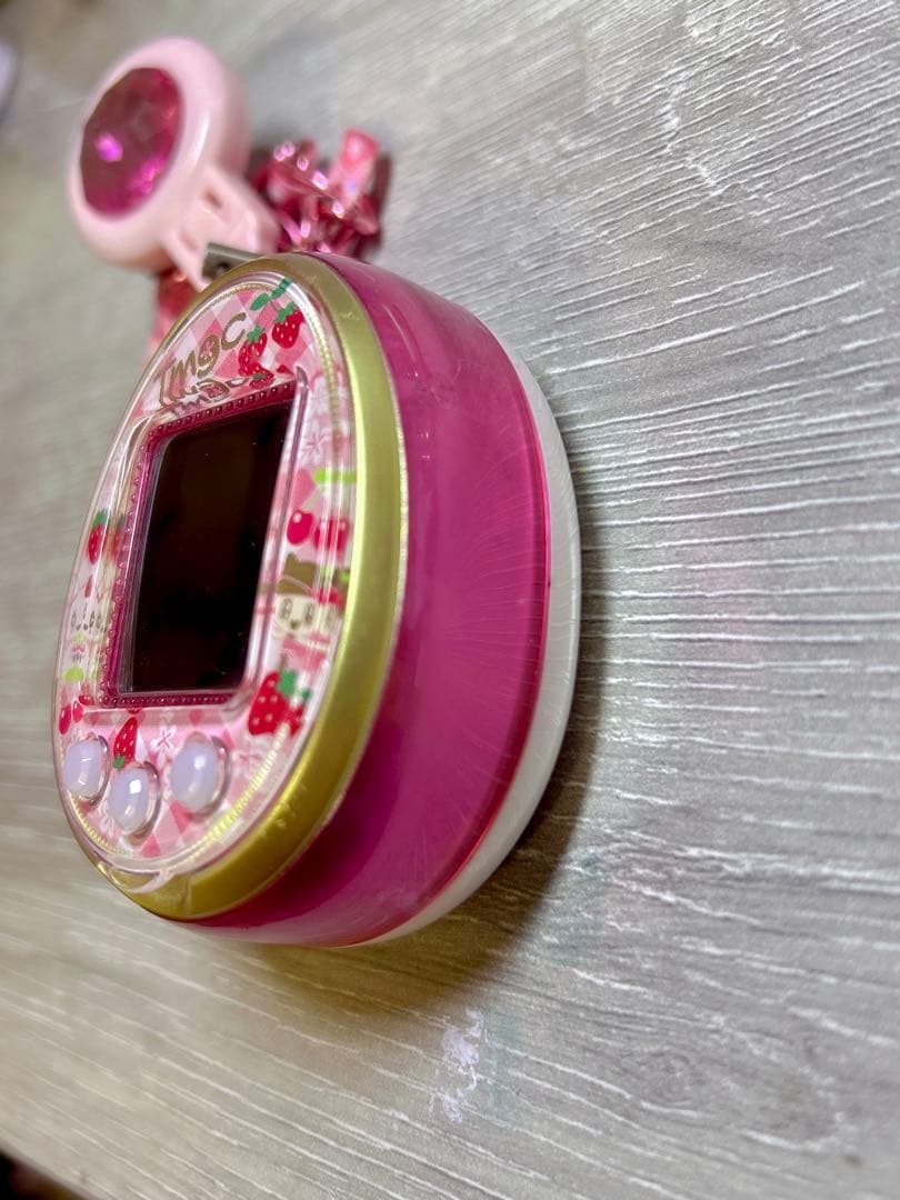 たまごっち4u ピンク 本体、カバー、チャームセット