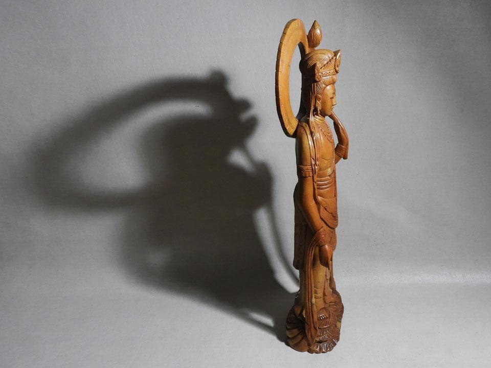 ●一刀彫 蓮花観音 仏像 立像60cm 仏教美術 東洋彫刻 オブジェ（単）