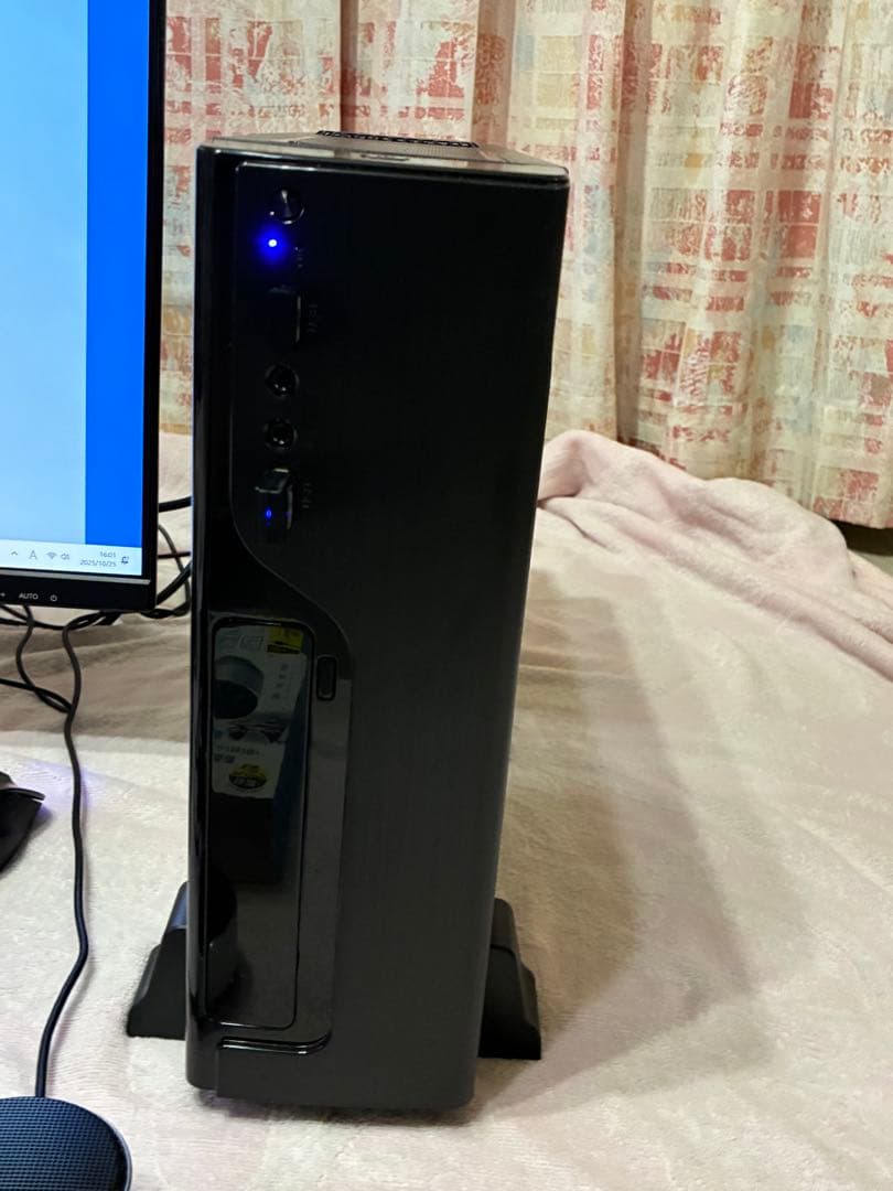 中古　フルセット　ゲーミングPC 23インチモニターoffice ワードエクセル