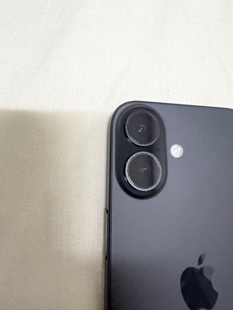 iPhone16 128GB SIMフリー バッテリ92%（付属品完備)