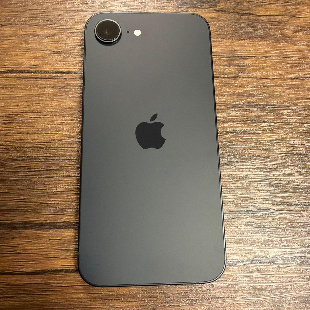 Apple iPhone 16e ブラック 128GB SIMフリー