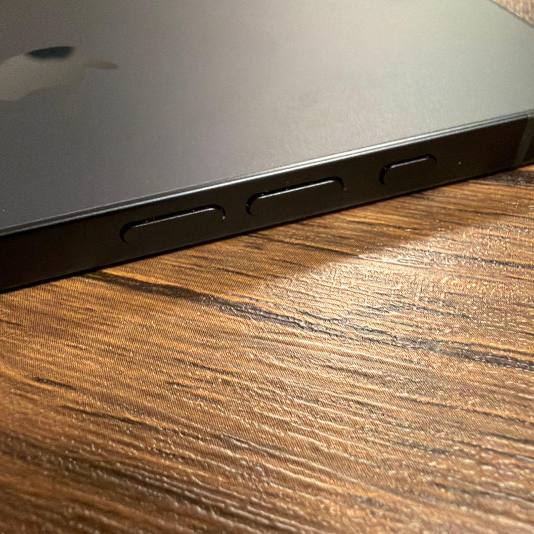 Apple iPhone 16e ブラック 128GB SIMフリー