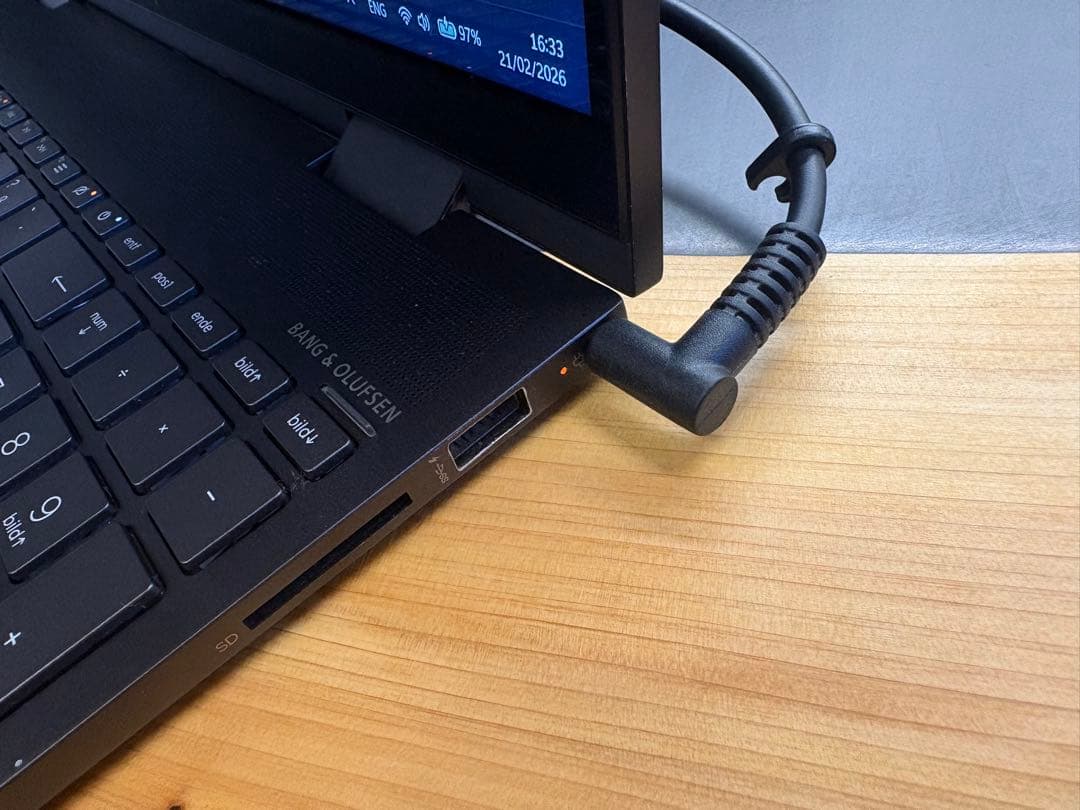 HP ENVY x360 15”16GB 512GB SSD タッチパネル PC