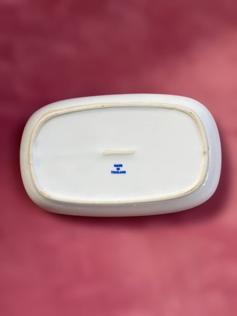 タイ食器　ブルー＆ホワイト長平皿　パイナップル柄