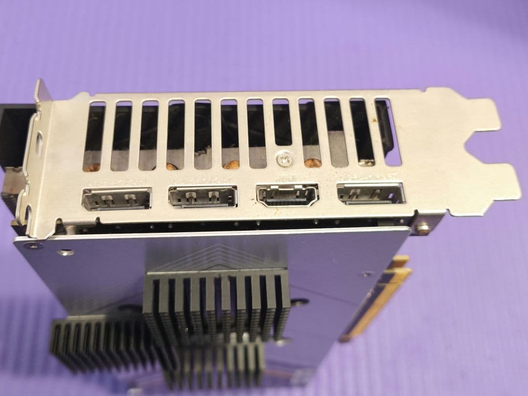 グラフィックボード・グラボ・ビデオカード ASRock Radeon RX 5700 XT