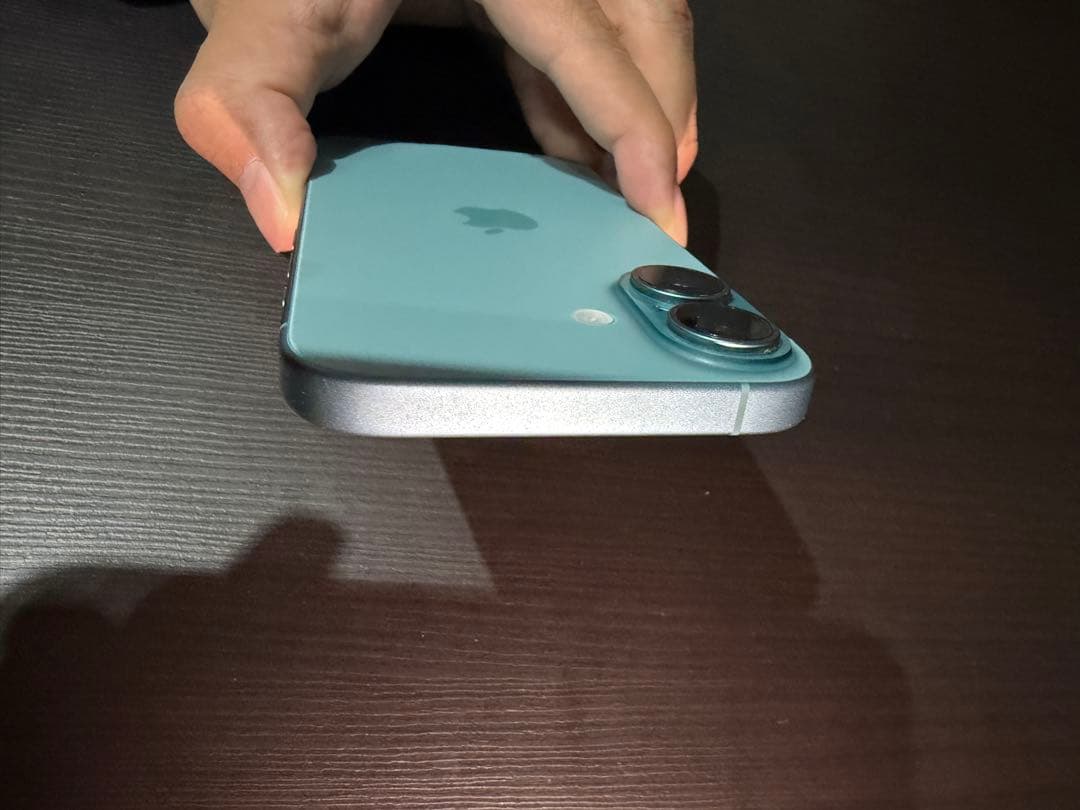 iphone16 128G ティール色