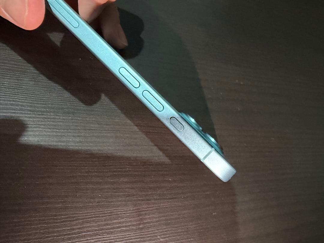 iphone16 128G ティール色