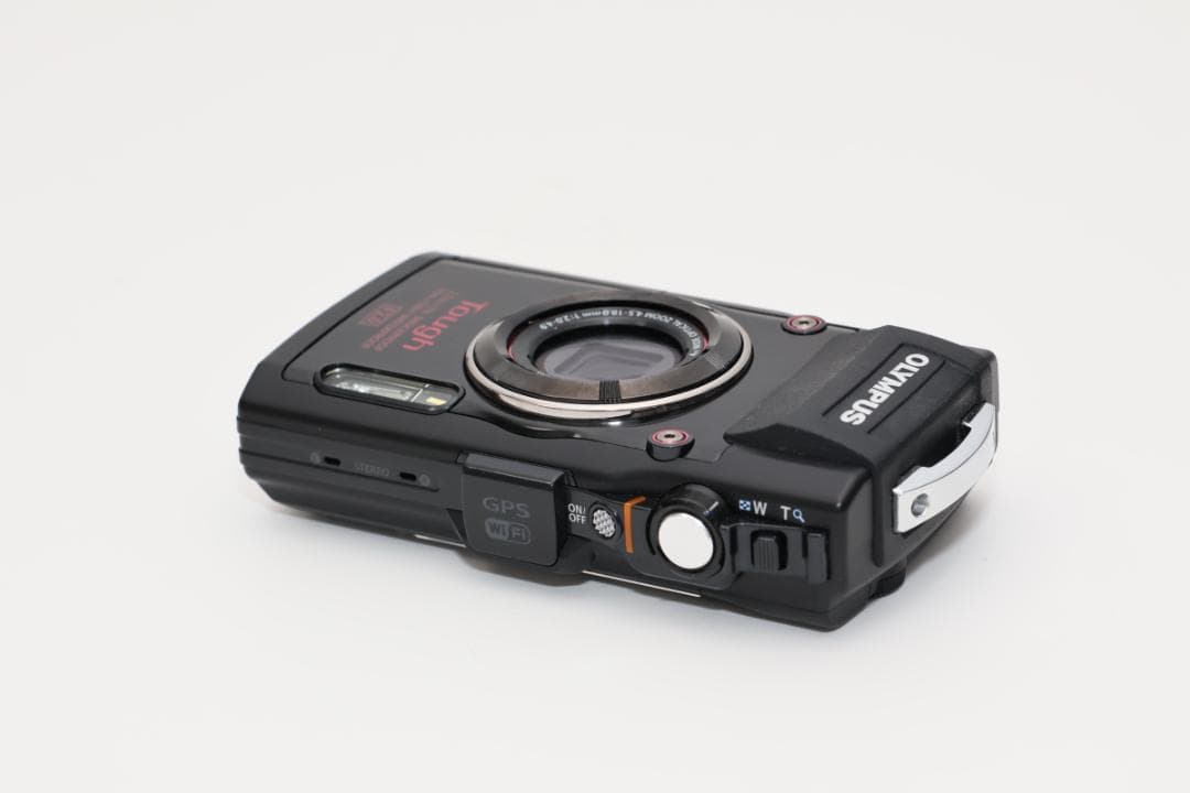 OLYMPUS TG-4 コンパクトデジタルカメラ　新品同様