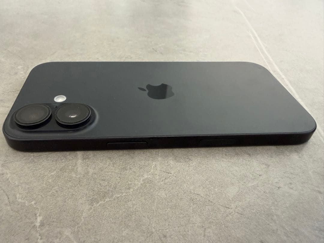 1/6以降110000円　iPhone16 256GB ブラック　simフリー