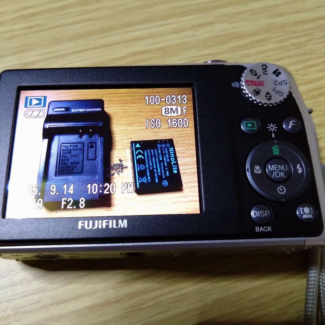 u*e様 デジカメ　FUJIFILM FINEPIX F40fd＋XP70！！