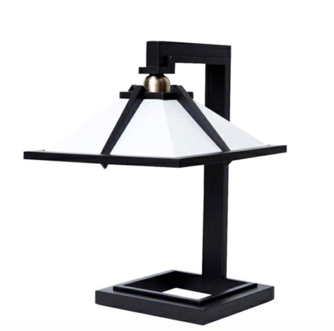 フランクロイドライト タリアセン１M　チェリー、ウォルナットブラウン、ブラック