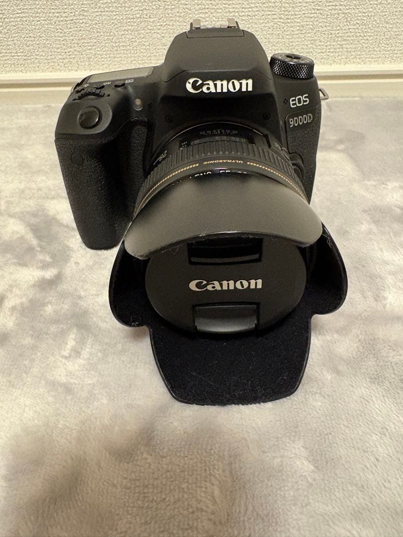 【 美品 】Canon EOS 9000D +単焦点レンズ