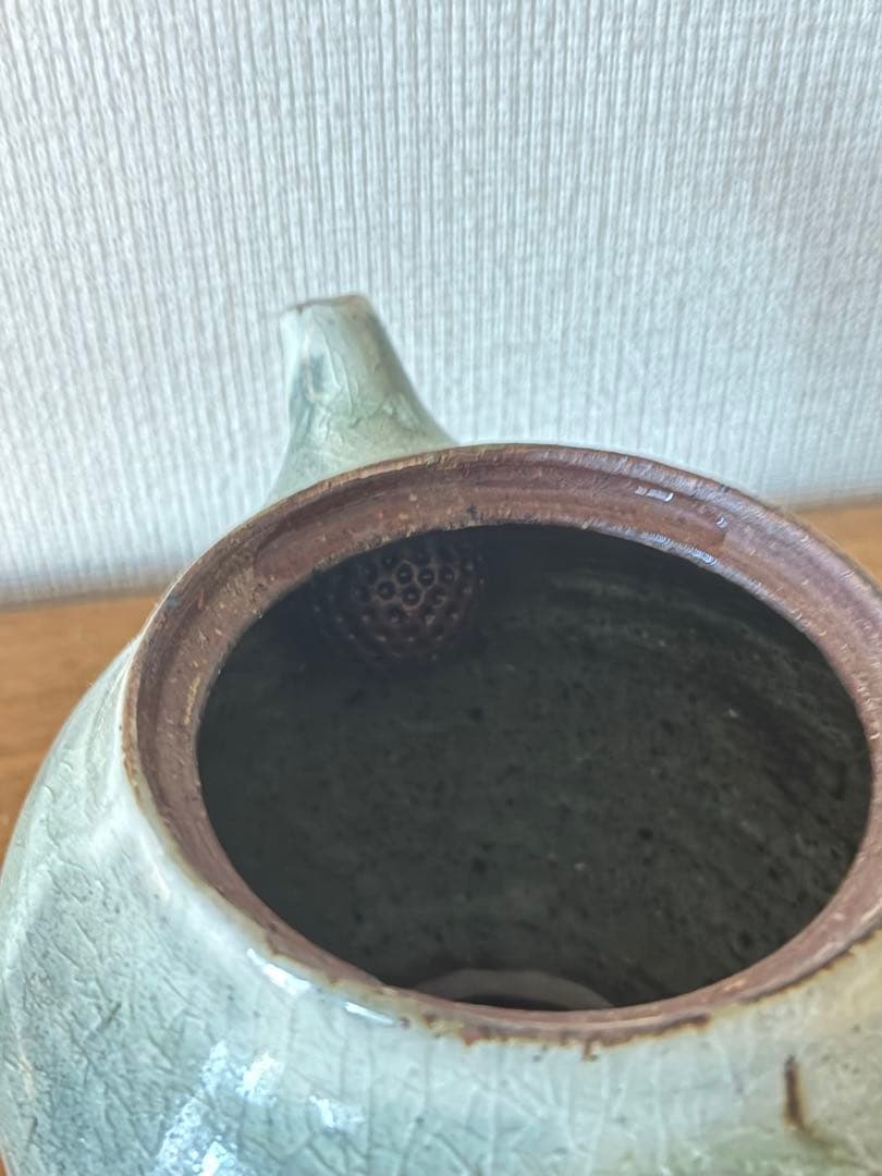 川口武亮さん　陶器ティーポット