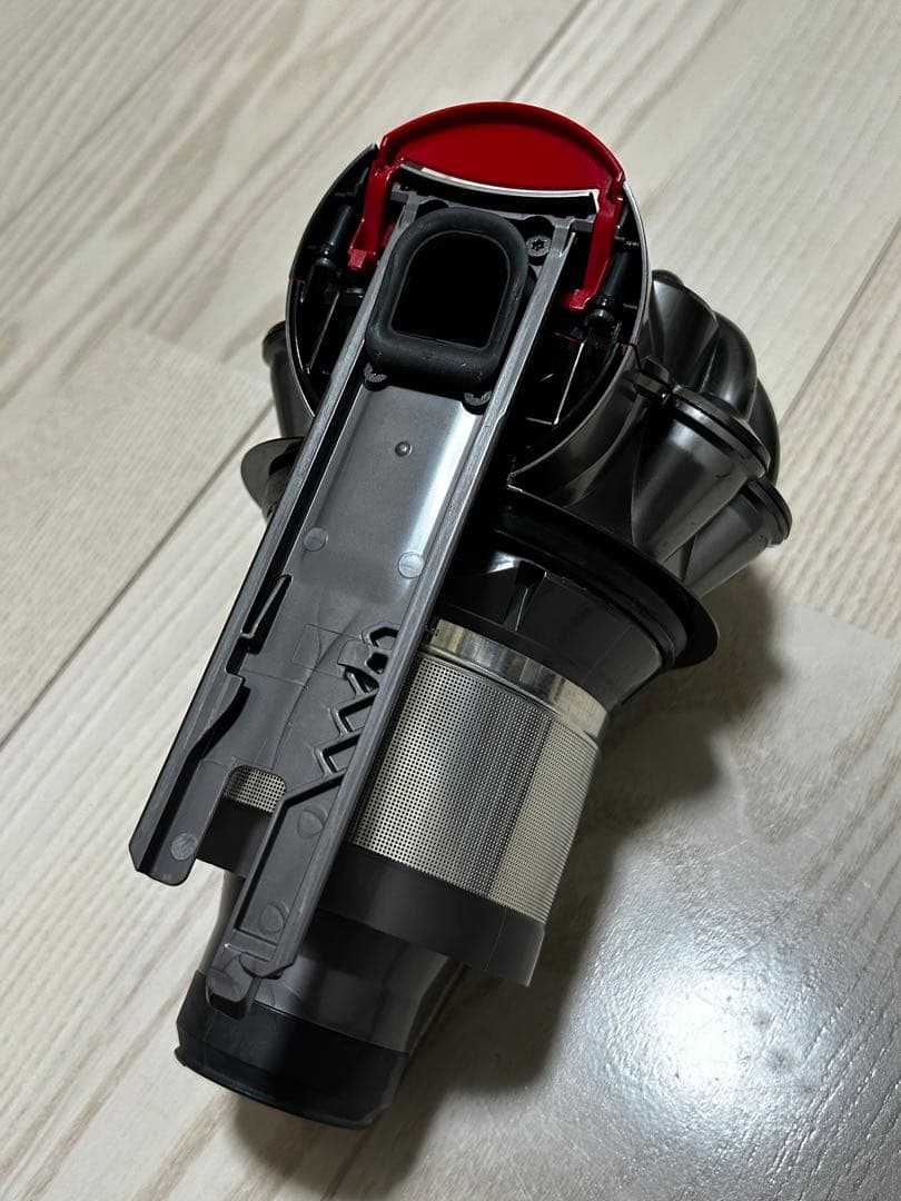 Dyson V8 fluffy+ 分解清掃済み、車内清掃・布団清掃ツール有