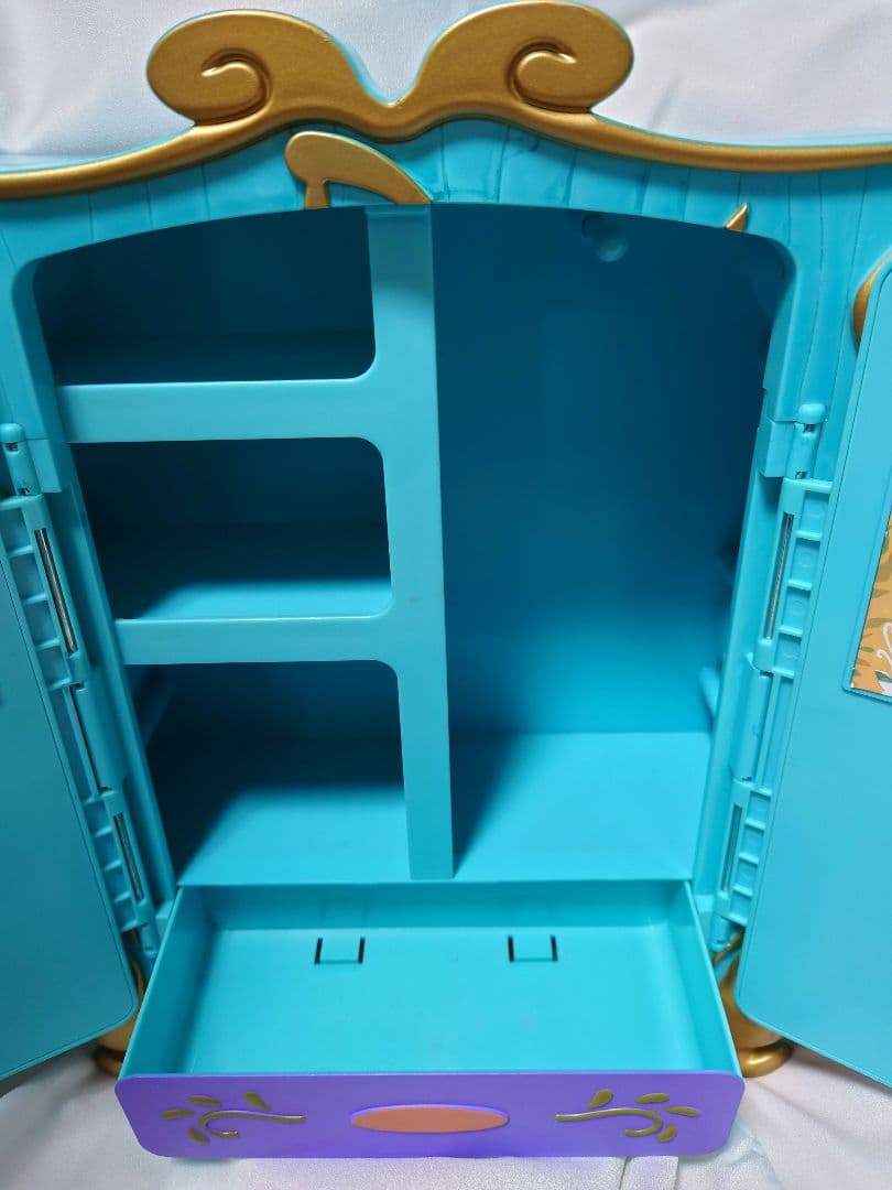 【希少】ディズニーストア ラプンツェル クローゼット