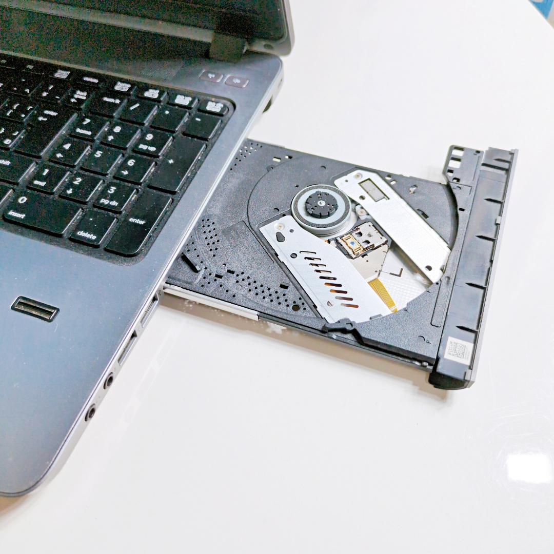 初心者向け✨SSDで快適✨8GB✨カメラ✨すぐ使えるノートPC