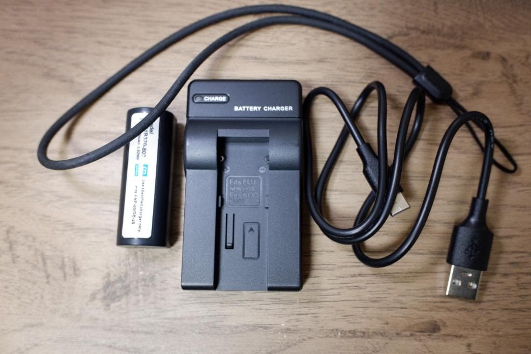 富士フイルム FUJIFILM FinePix 6800z 動作確認済 美品