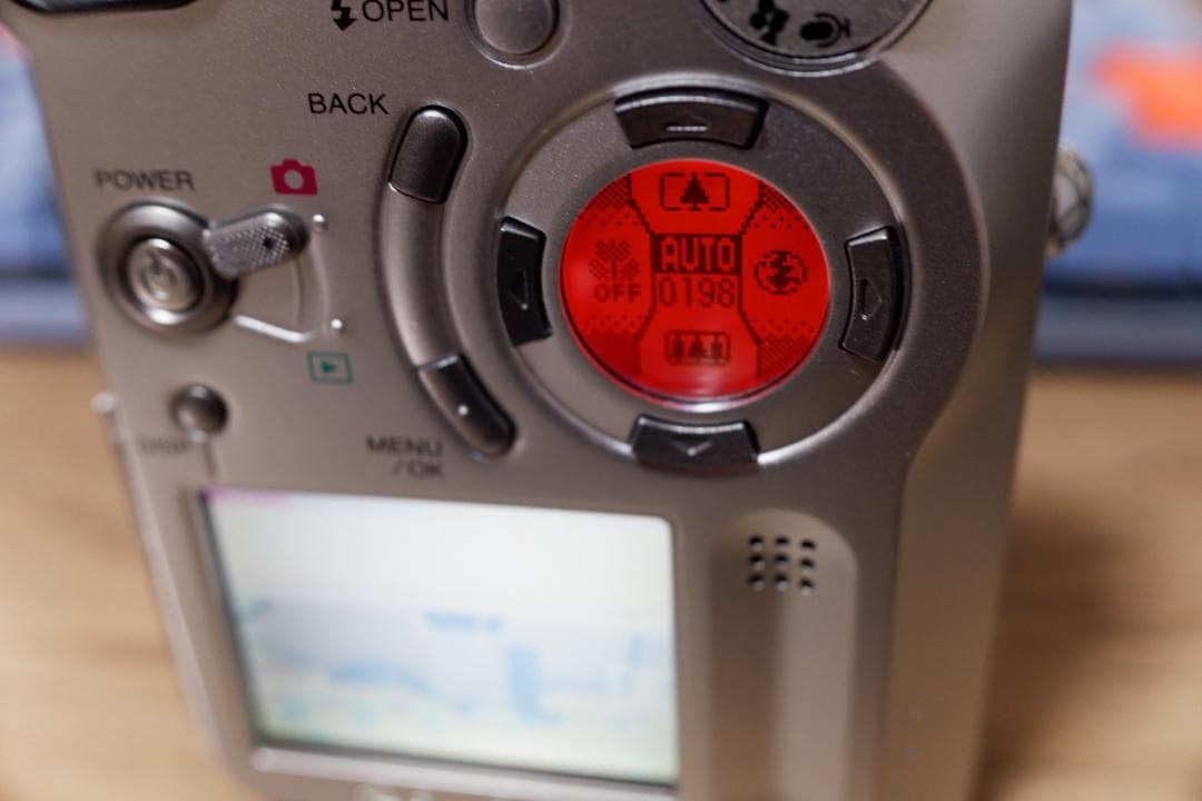 富士フイルム FUJIFILM FinePix 6800z 動作確認済 美品