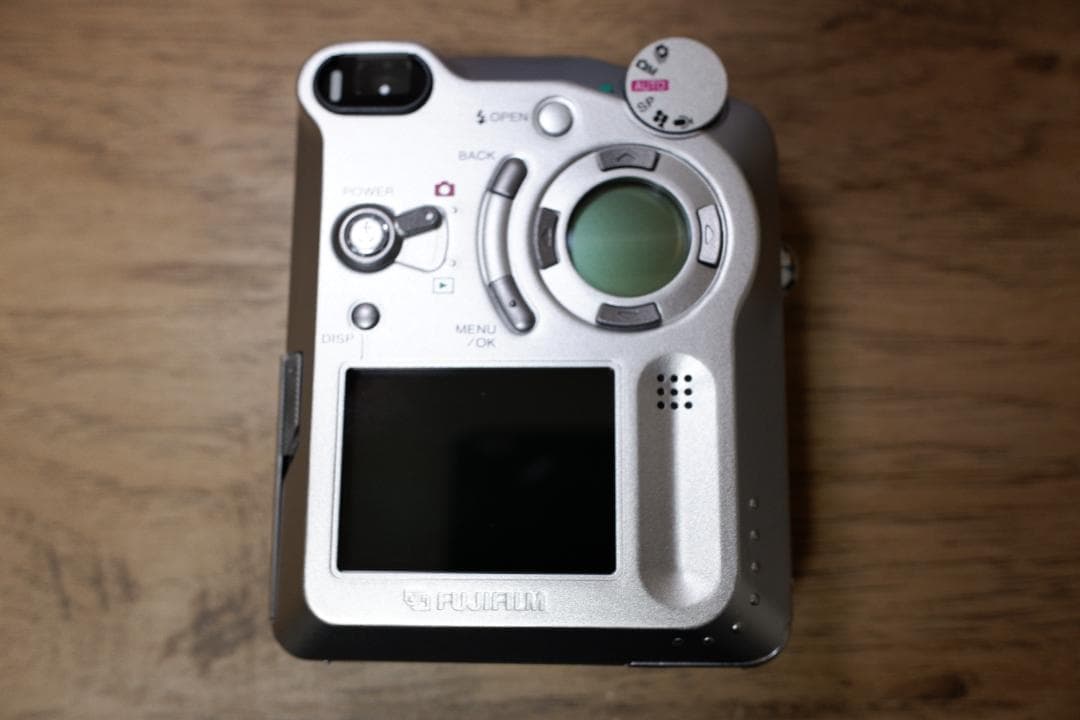 富士フイルム FUJIFILM FinePix 6800z 動作確認済 美品