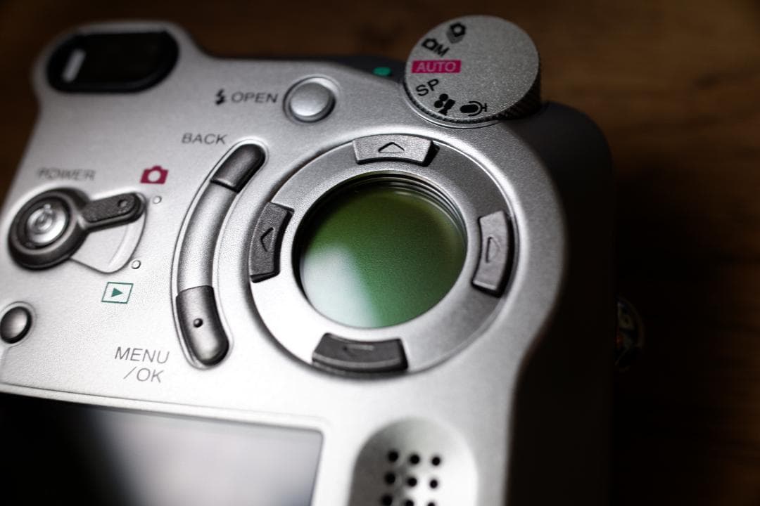 富士フイルム FUJIFILM FinePix 6800z 動作確認済 美品