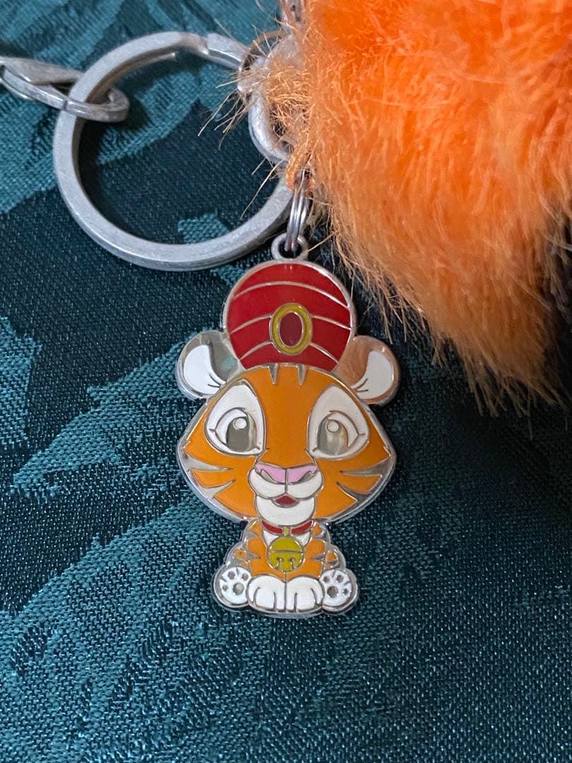チャンドゥ　しっぽ　キーチェーン　ストラップ　チャーム付き　人気　レア