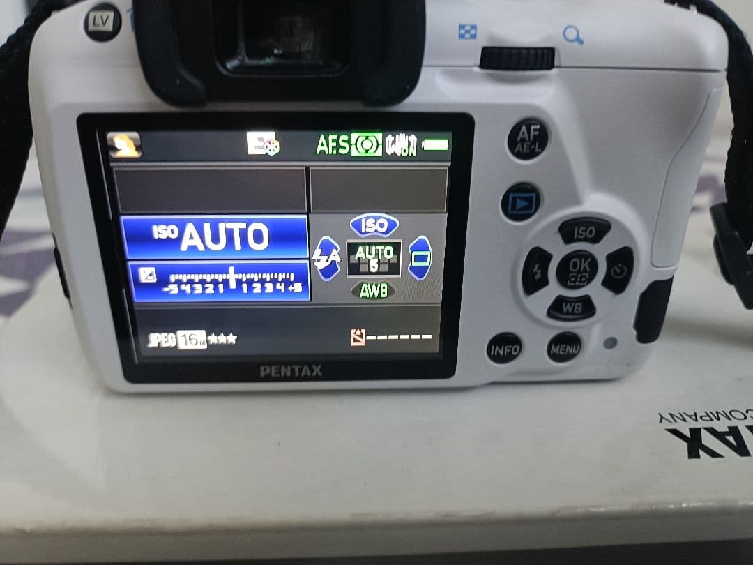 デジタル一眼レフ PENTAX K-50 DAL18-55mmWRレンズキット