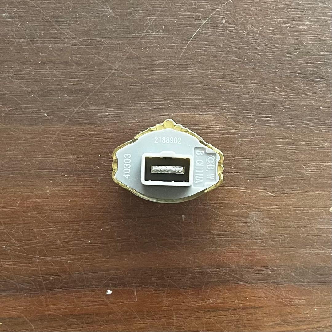 たまデコピアス