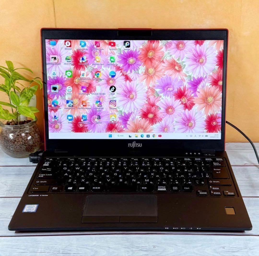 薄型コンパクトノートPC❣️第8世代Corei5☘️フルHD☘️SSD☘️バッテリー良好
