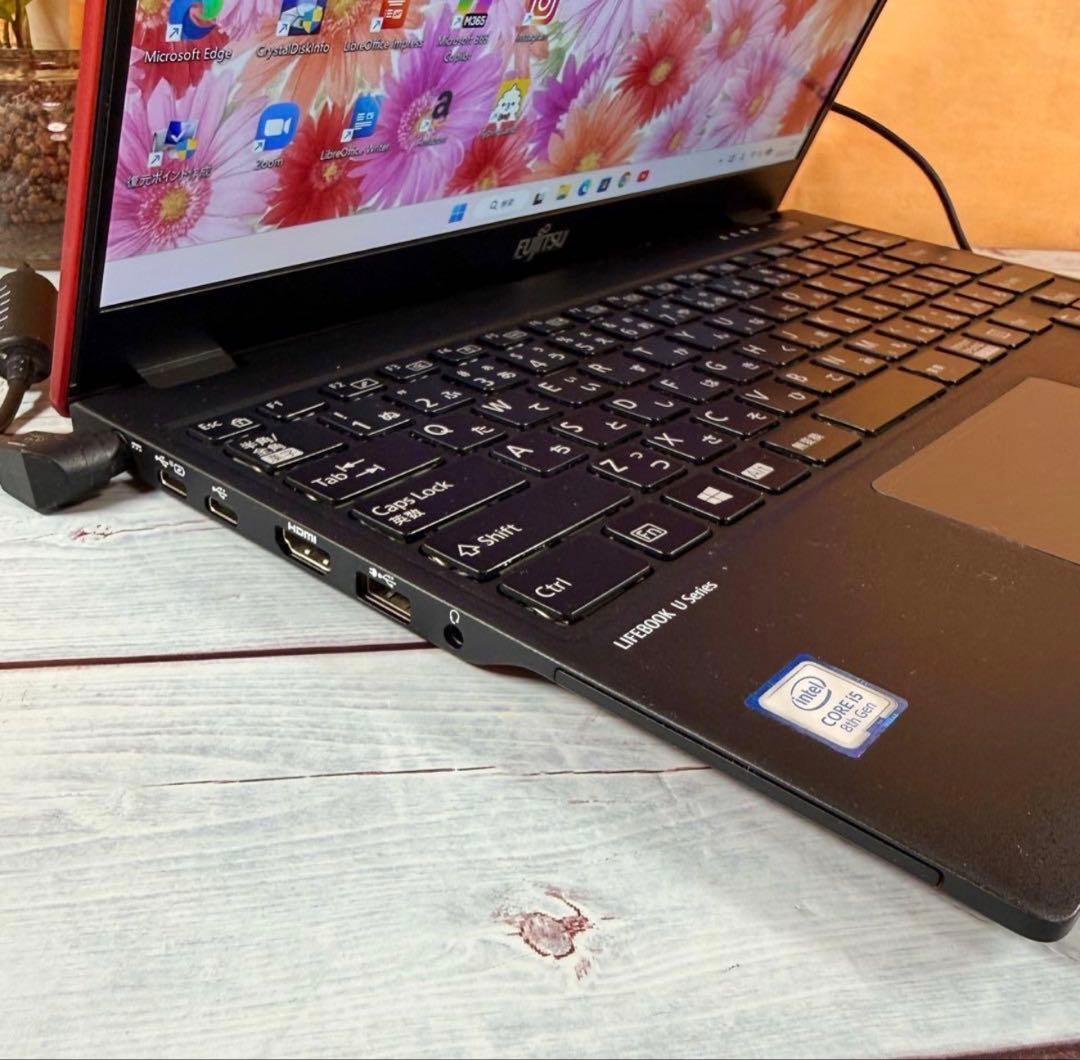 薄型コンパクトノートPC❣️第8世代Corei5☘️フルHD☘️SSD☘️バッテリー良好