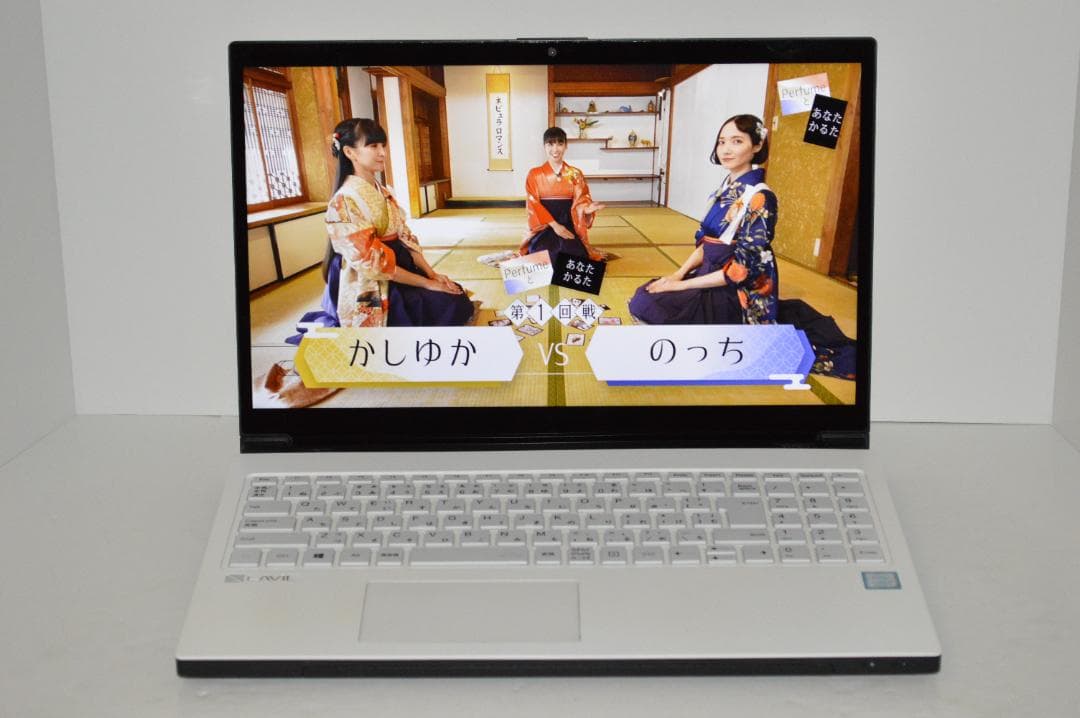 ホワイトLAVIE第8世代Corei7/32G/新品SSD1TB BD再生