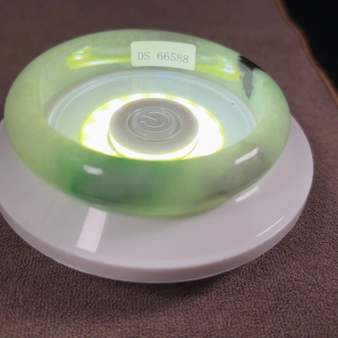 最終値下げ　翡翠バングル　内径約57mm ブレスレット